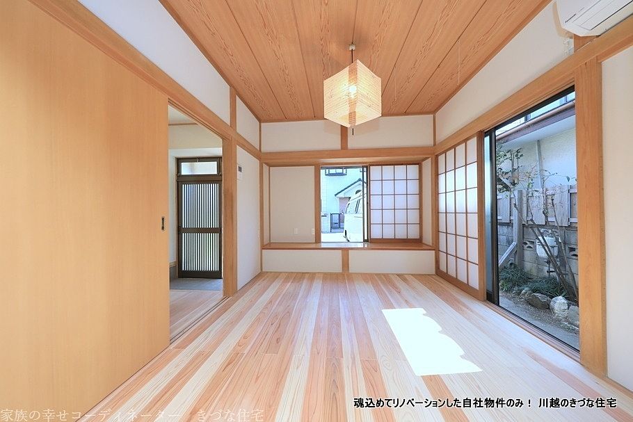 「日本家屋に住もう」をコンセプトにもとの良さを残しつつ、替えるべきところは新品にし、美しく生き返らせました。陽当たりも良く、ゆったりとした間取り。内見の際は無垢材をふんだんに使った廊下や居室の杉フローリングと地下倉庫は必見です。